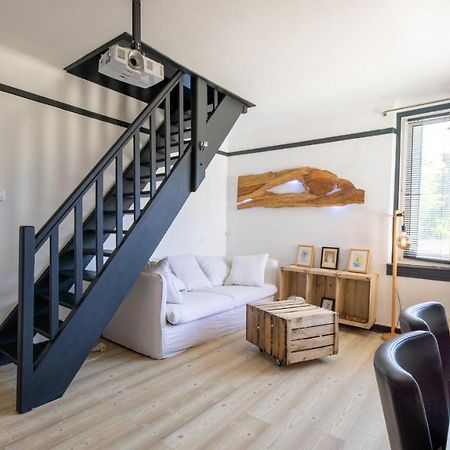 Mamie Jane Suite Deluxe Face Au Lac Tresserve Экстерьер фото